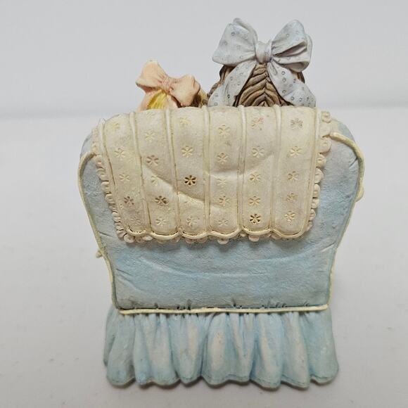 Heart Tugs San Francisco Music Box Company "My Favorite Things" Music Box - Picture 4 of 7